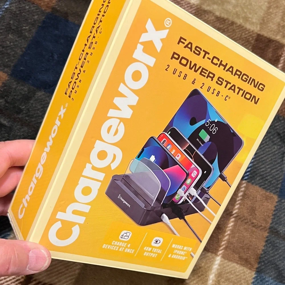 Fast-Charging Power Station - Black